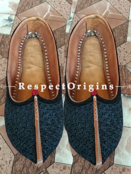 Ethnic Blue Leather Soft Ladies Hand Embroidered Slip-on Jutti Mojari Shoes Size 36/37/38/39; u602075863_New_db.com