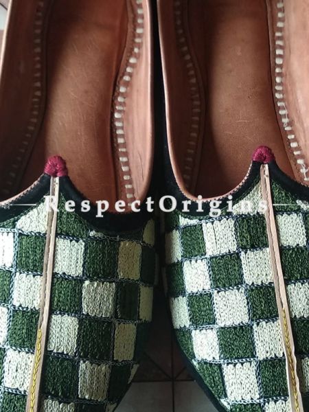 Ethnic Leather Soft Ladies Hand Embroidered Slip-on Green and White Jutti Mojari Shoes Size 36/37/38/39; u602075863_New_db.com