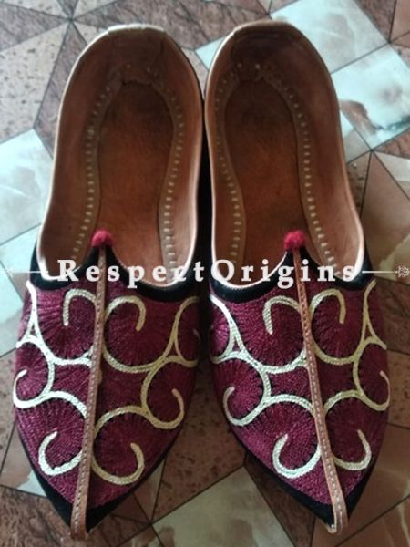 Leather Soft Ladies Hand Embroidered Slip-on Maroon and White Jutti Mojari Shoes Size 36/37/38/39; u602075863_New_db.com