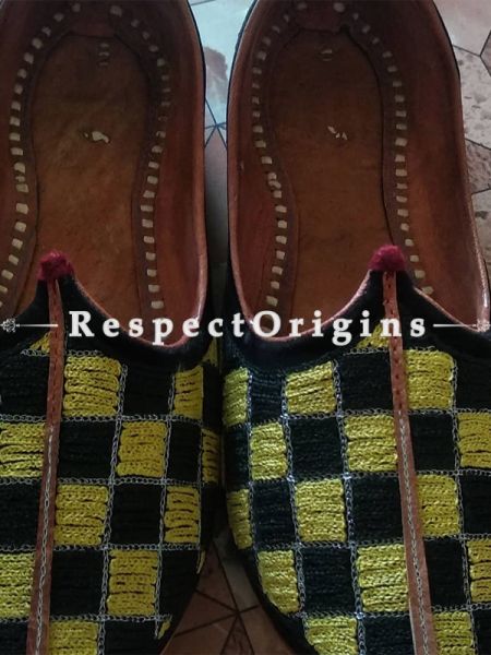 Ethnic Leather Soft Ladies Hand Embroidered Slip-on Black and Yellow Jutti Mojari Shoes Size 36/37/38/39; u602075863_New_db.com